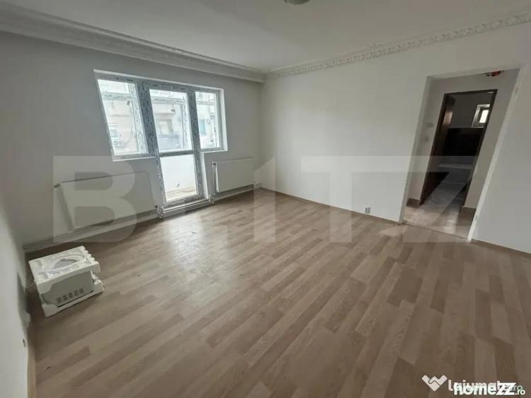 Apartament cu 2 camere semidecomandat în Micro 11