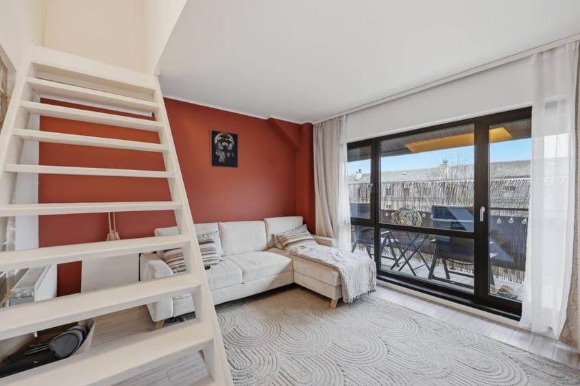 Apartament cu 3 camere semidecomandat, mobilat în Bucureștii Noi