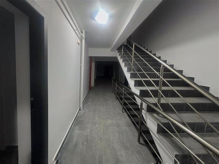 Penthouse cu 4 camere decomandat în Galata