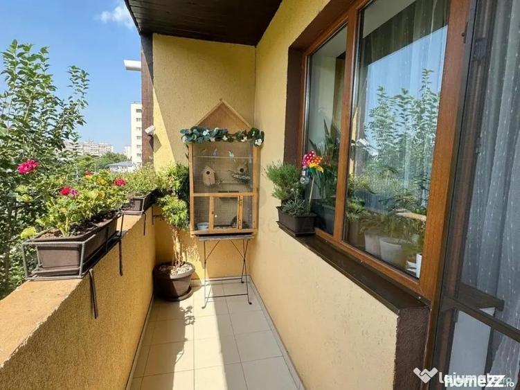 Apartament cu 3 camere decomandat, mobilat în Tineretului