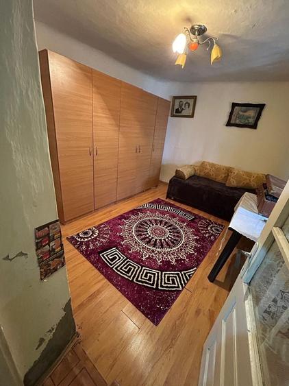 Casă cu 3 camere în Corbu