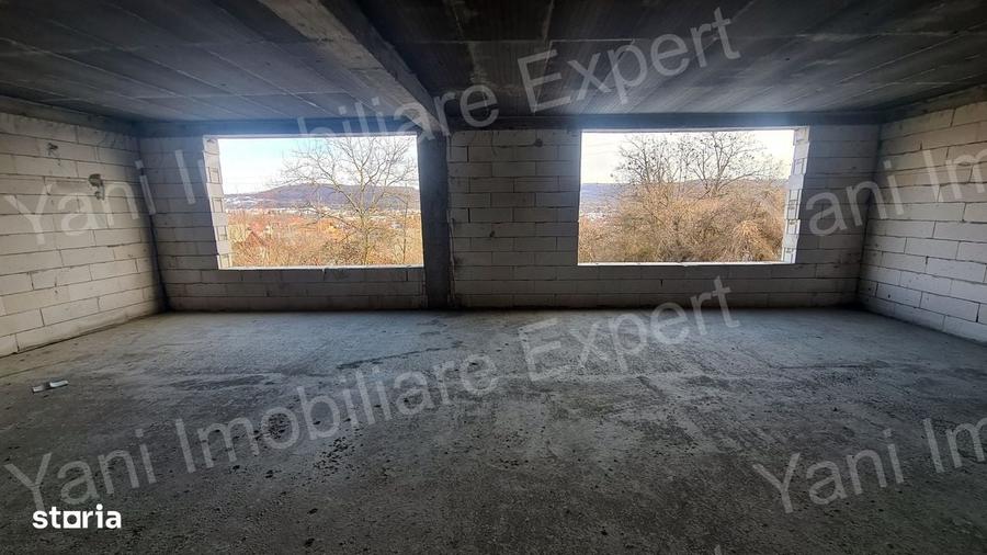 Casă cu 4 camere cu Teren 723 Mp în Central