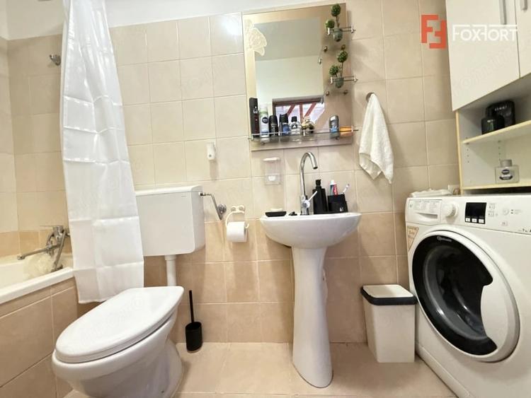 Garsonieră decomandată în Lipovei