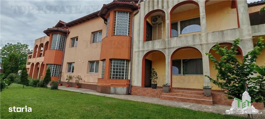 Casă cu 4 camere în Roșu