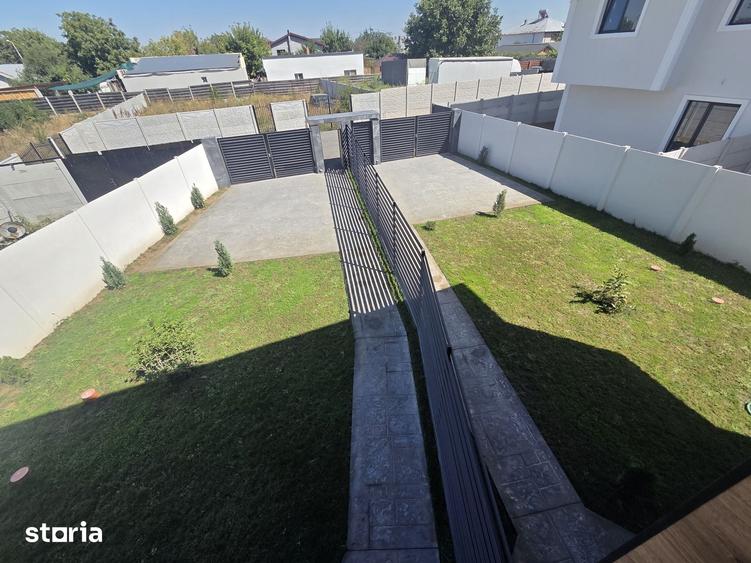 Casă cu 4 camere cu Teren 270 Mp în Central