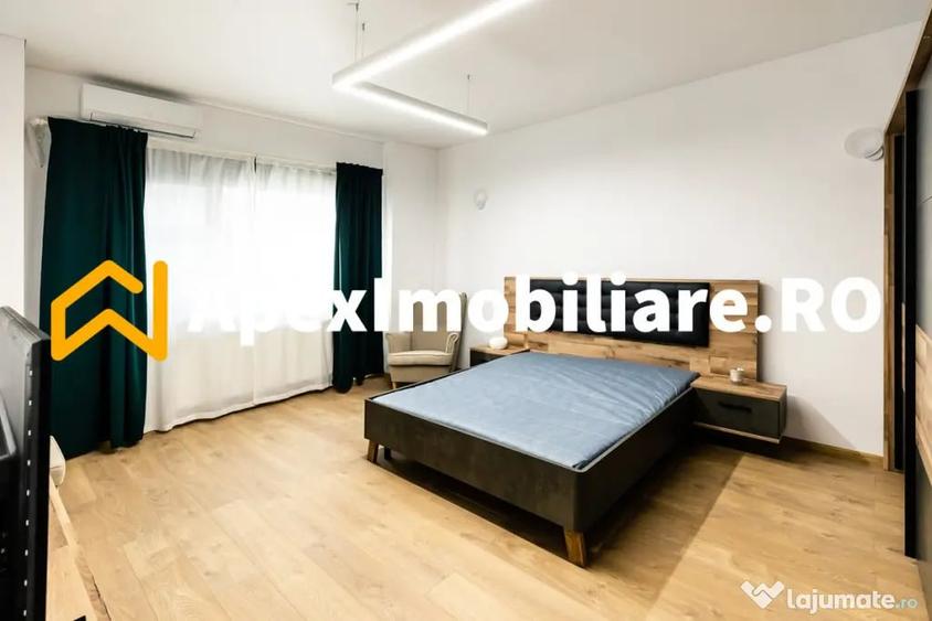 Apartament cu 3 camere semidecomandat în Romană