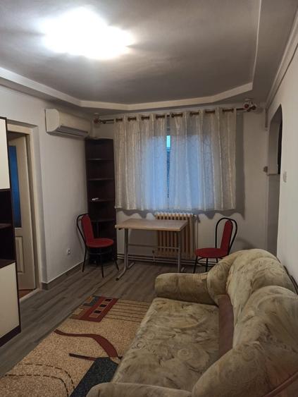Apartament cu 2 camere decomandat în Dacia