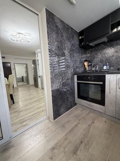 Apartament cu 2 camere decomandat în Ostroveni