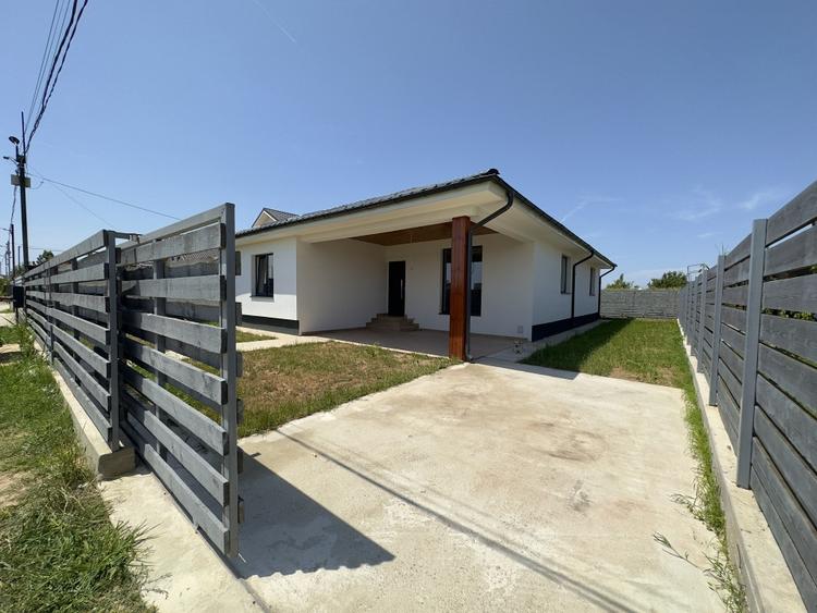 Casă individuală cu 3 camere cu Teren 343 Mp în Joița