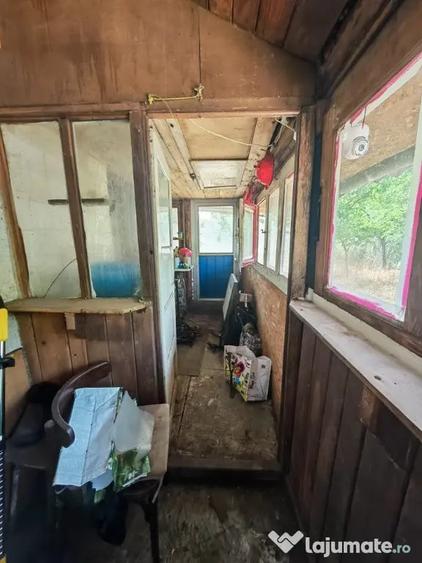 Casă cu 2 camere cu Teren 900 Mp în Brăgăreasa