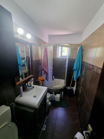 Apartament cu 2 camere nedecomandat, mobilat în Km 4-5