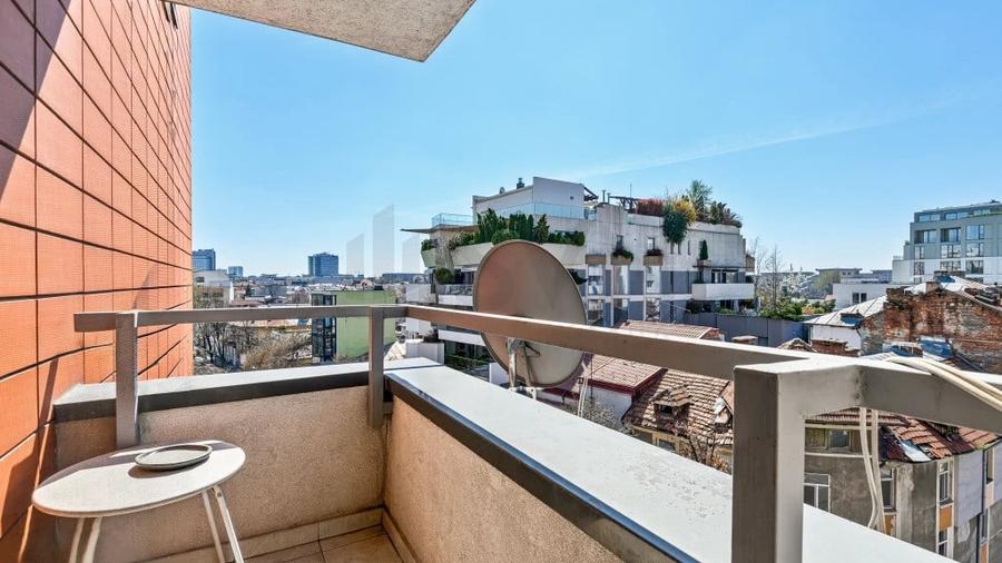 Apartament cu 3 camere decomandat în Victoriei