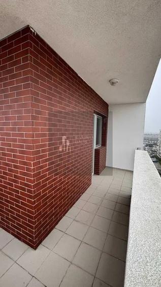 Apartament cu 3 camere semidecomandat, mobilat în Metalurgiei