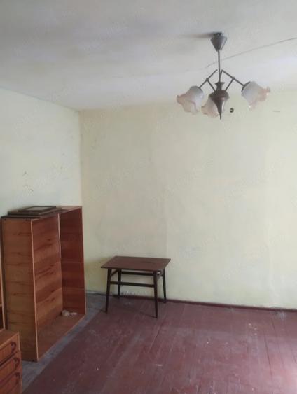 Casă cu 2 camere cu Teren 700 Mp în Câlnic
