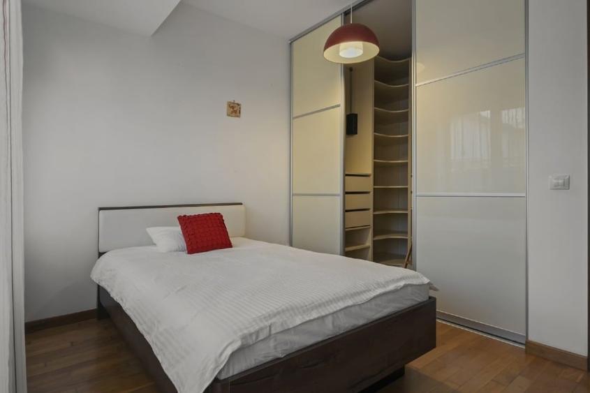Iancu Nicolae, 3 camere, mobilat & utilat nou, 2 parcari, 2 bai, retras, padure - 12