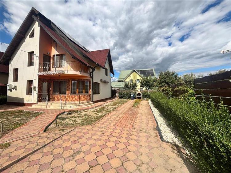 Casă individuală cu 5 camere cu Canalizare în Ștefănești