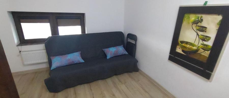 Apartament cu 2 camere semidecomandat în Moșnița Nouă