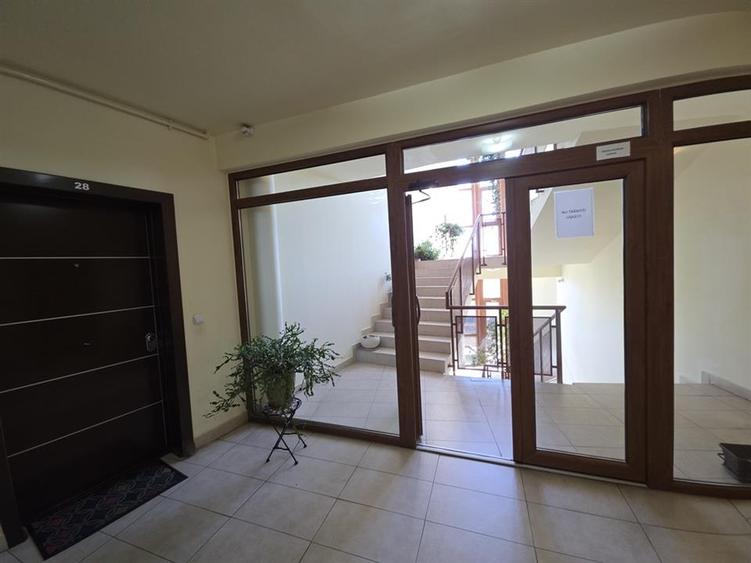 Apartament cu 2 camere semidecomandat în Plopilor