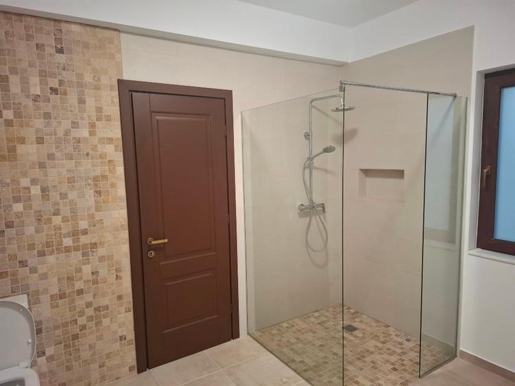 Casă individuală cu 5 camere cu Canalizare în Afumați