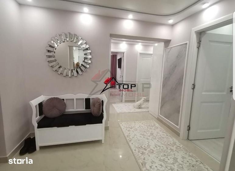 Apartament cu 3 camere decomandat în Cug