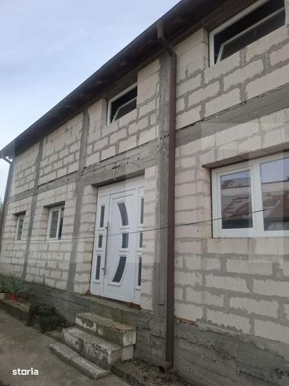 Casă cu 4 camere cu Teren 582 Mp în Dobrun
