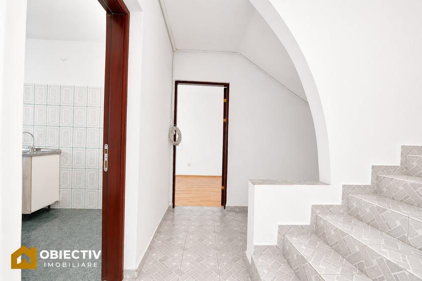 Apartament cu 4 camere decomandat în Central