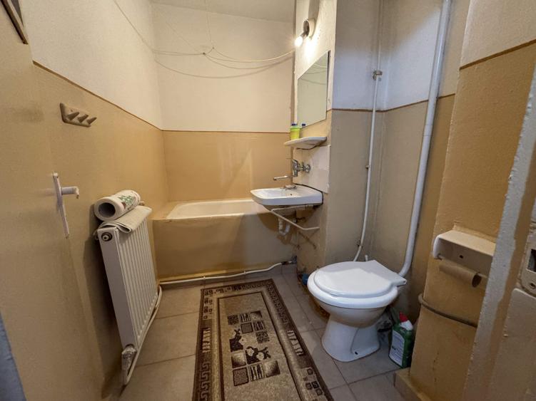 Apartament cu 2 camere semidecomandat în Ultracentral