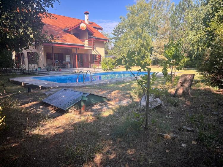 Casă individuală cu 5 camere cu Piscina în Corbeanca