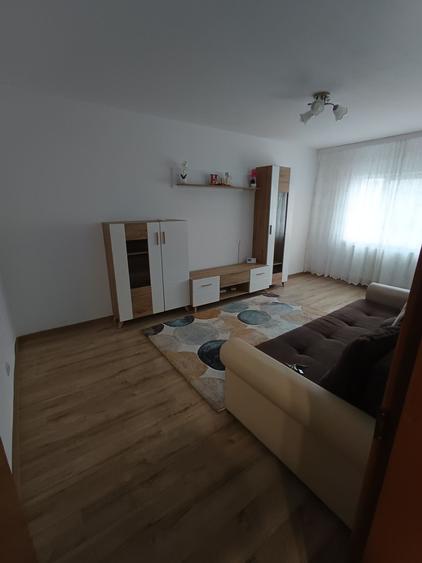 Apartament cu 2 camere decomandat în Ostroveni