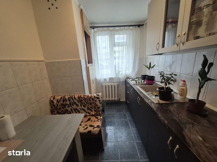 Apartament cu 2 camere, mobilat în Precista