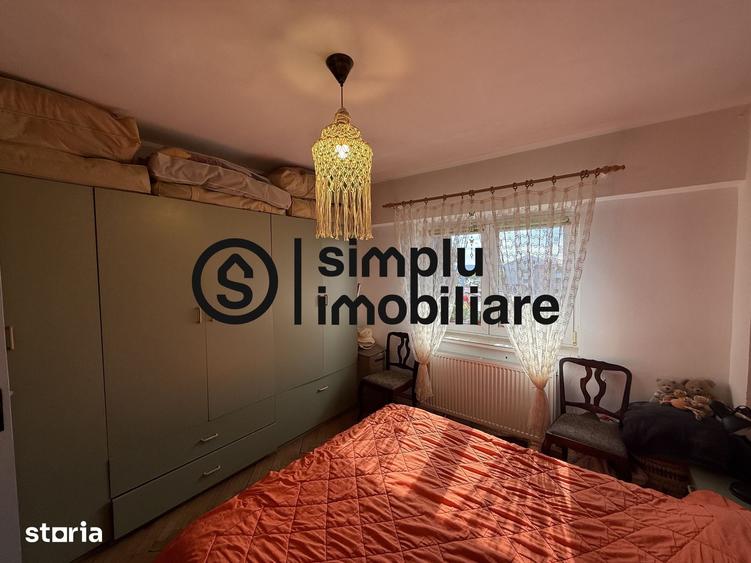 Apartament cu 3 camere decomandat în Sărari