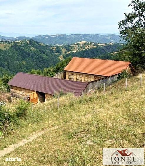 Casă cu 3 camere cu Teren 87271 Mp în Săsciori