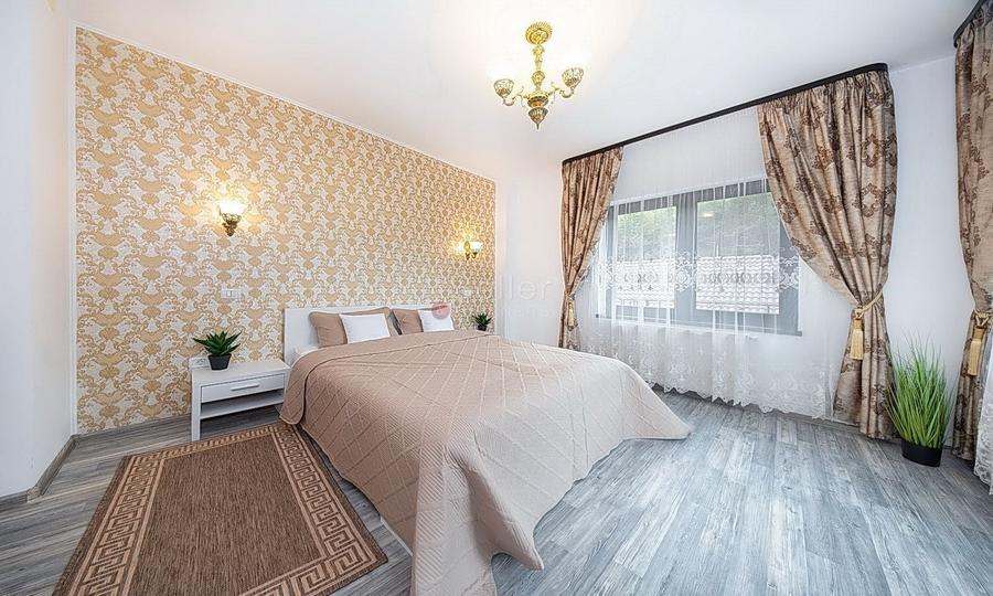 Casă individuală cu 12 camere cu Piscina în Crizbav
