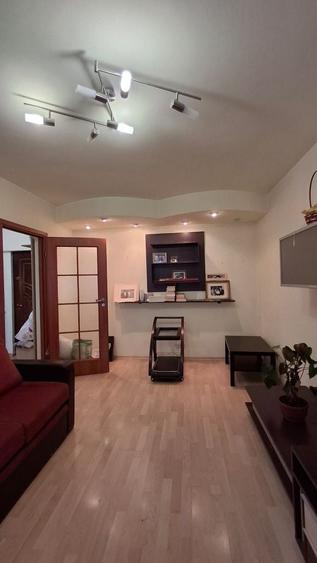 Apartament cu 3 camere decomandat în Prelungirea Ghencea