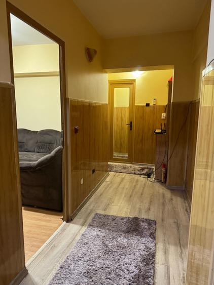 Apartament cu 2 camere decomandat în Podu Turcului