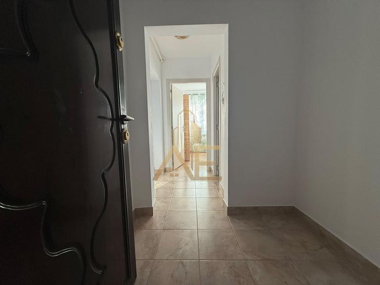 Apartament 2 camere decomandat de închiriat – Str. Narciselor nr. 7 - 2