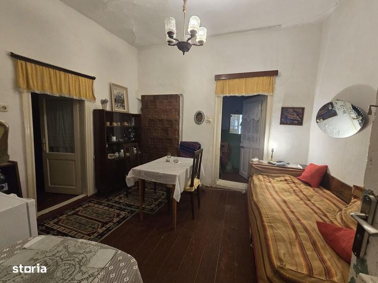 Casă cu 3 camere în Central