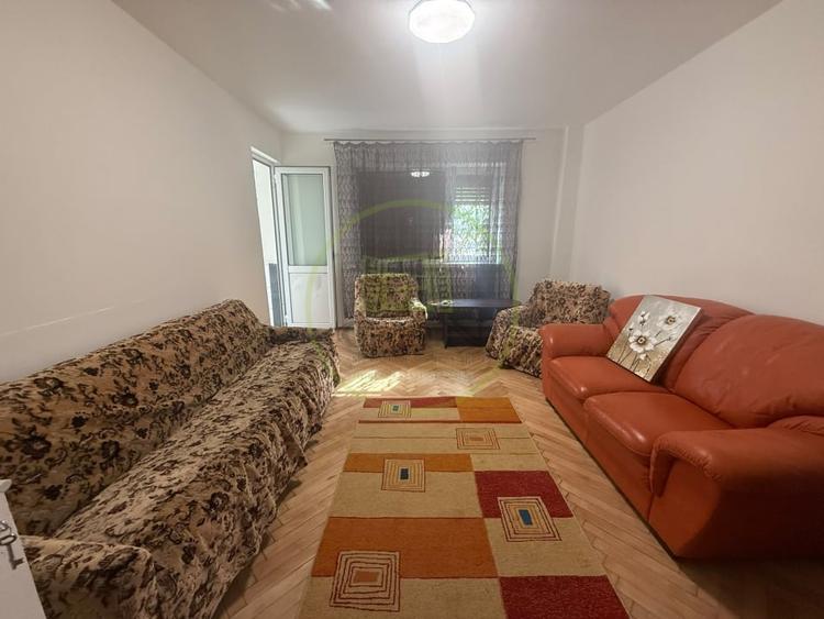 Apartament cu 3 camere decomandat, mobilat în 1 Mai