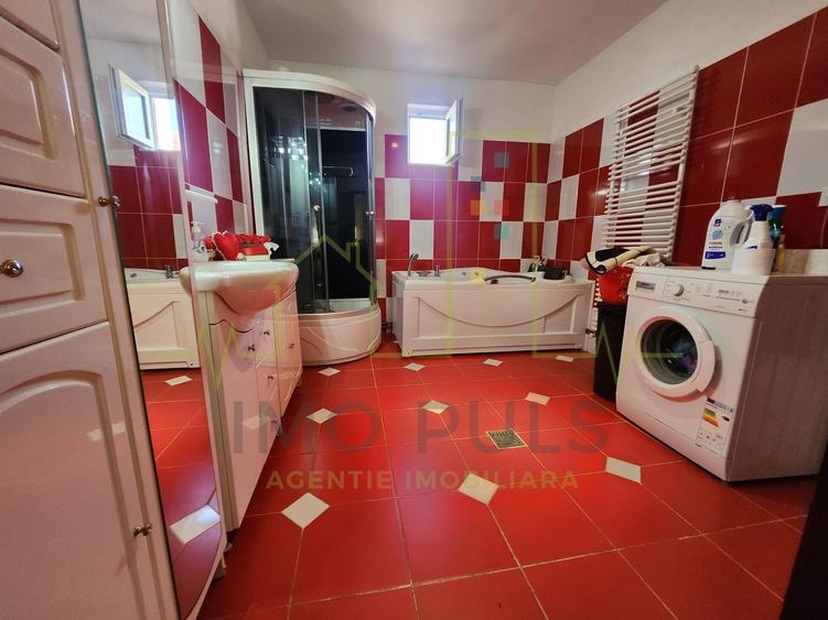 Casă individuală cu 5 camere cu Canalizare în Girocului