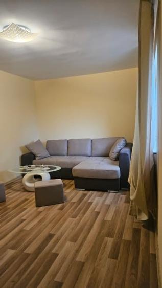 Apartament cu 2 camere decomandat, mobilat în Bistrița Lac