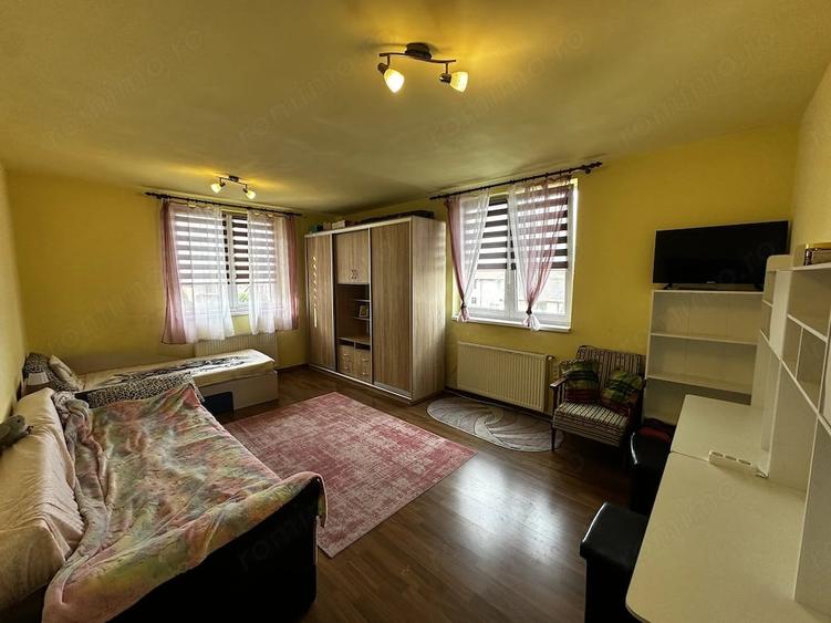 Apartament cu 4 camere decomandat în Terezian