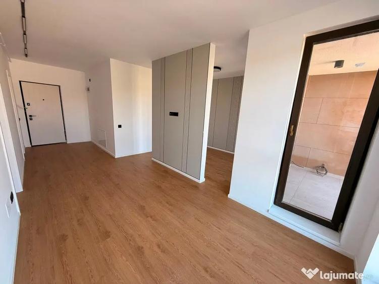 Spațiu comercial, de 45 mp, în Florești