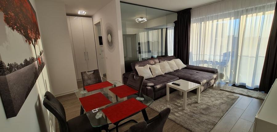 Apartament cu 3 camere decomandat, mobilat în Aviației
