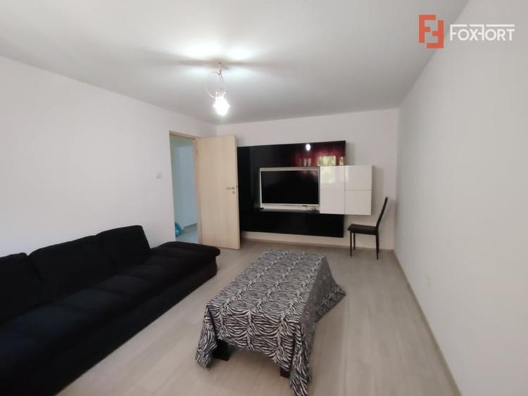 Apartament cu 3 camere decomandat, mobilat în Fabric