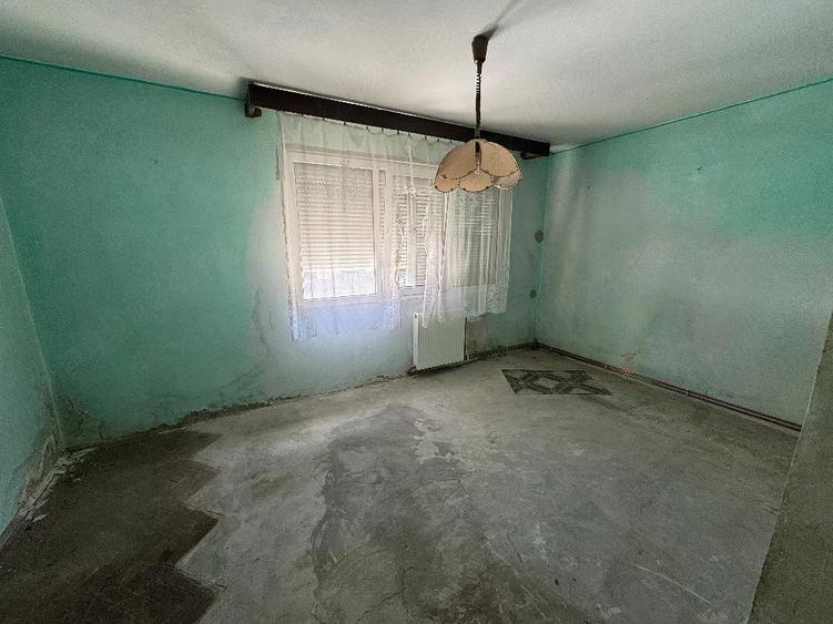 Apartament cu 2 camere semidecomandat în Govândari