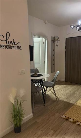 Apartament cu 2 camere decomandat în Aeroport