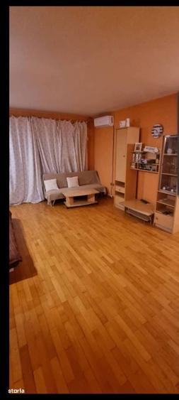 Apartament cu 2 camere decomandat în Gara