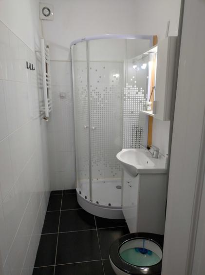 Apartament cu 2 camere decomandat în Gară