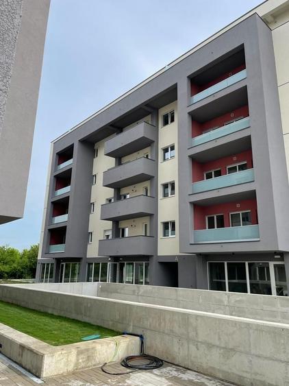 Birou, de 60 mp, în Aradului