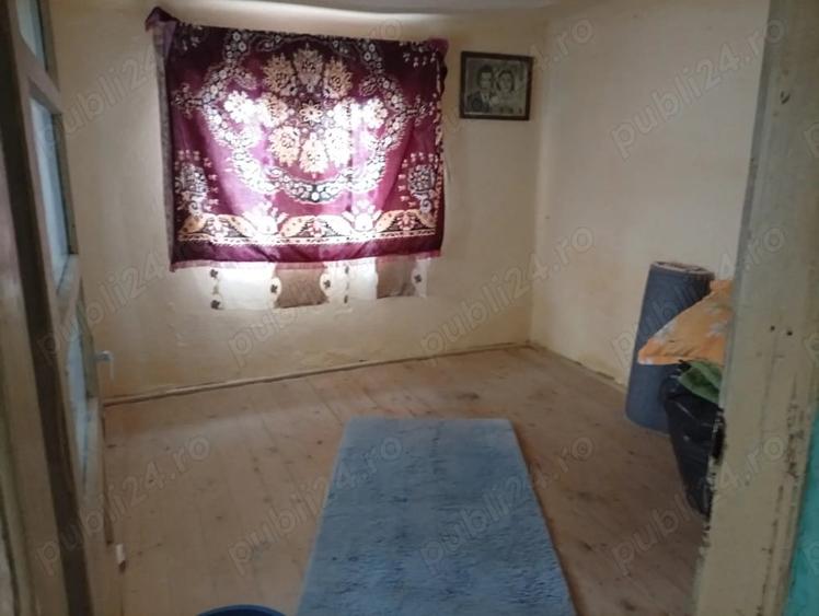 Casă cu 2 camere cu Teren 140 Mp în Central